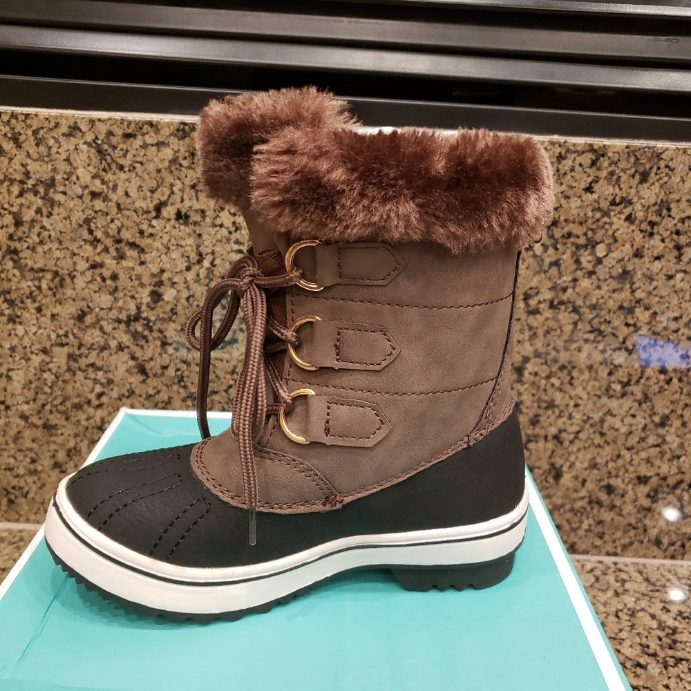 Kimora Faux Fur Lined Snow Boot - Picture 3 of 9